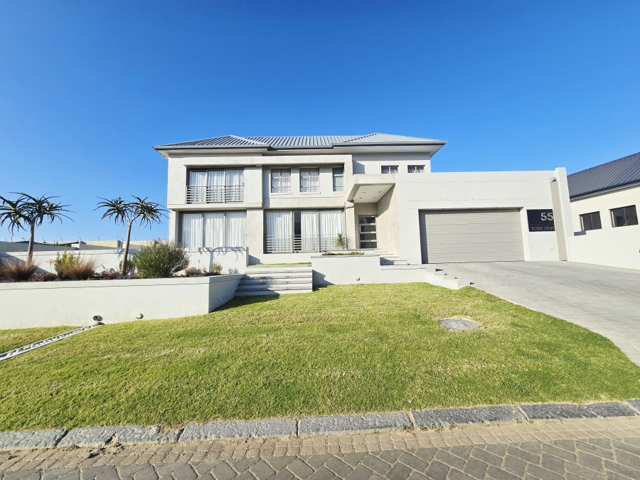 4 Bedroom Property for Sale in Kingswood Golf Estate Western Cape